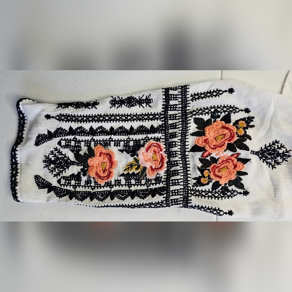 Cute Options Embroidered Guazy Bohemian Long Sleeve Tunic Blouse - Picture 7 of 14